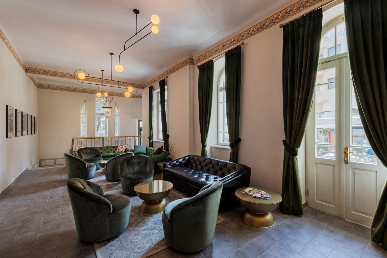 Bachar House 2*